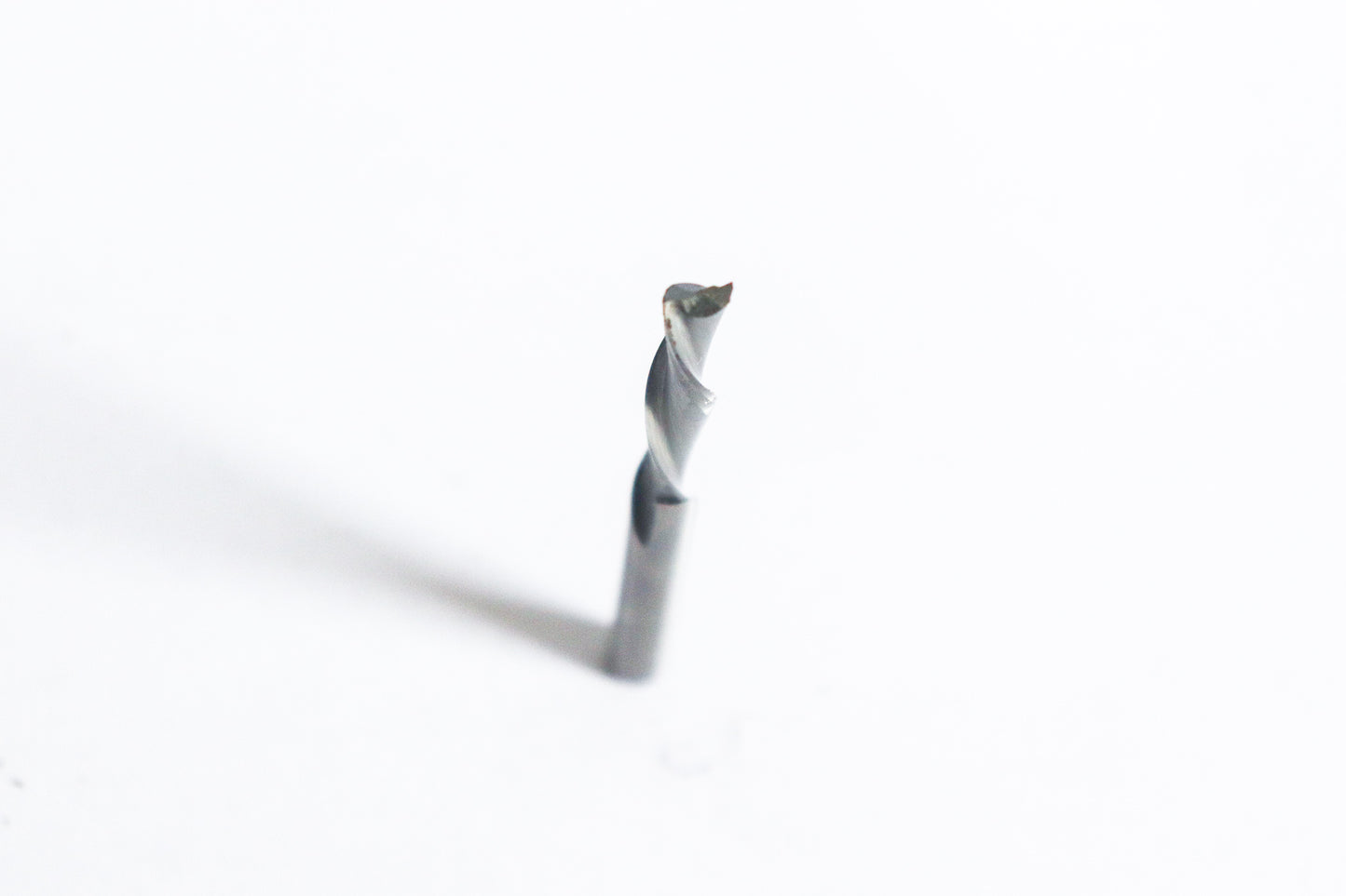 046-0840RX: 2FL Sprial Downcut; 1/4"SH; 1/4"CD; 1-1/4"CL; The RX series of bits last 50% longer than other premium CNC bits.